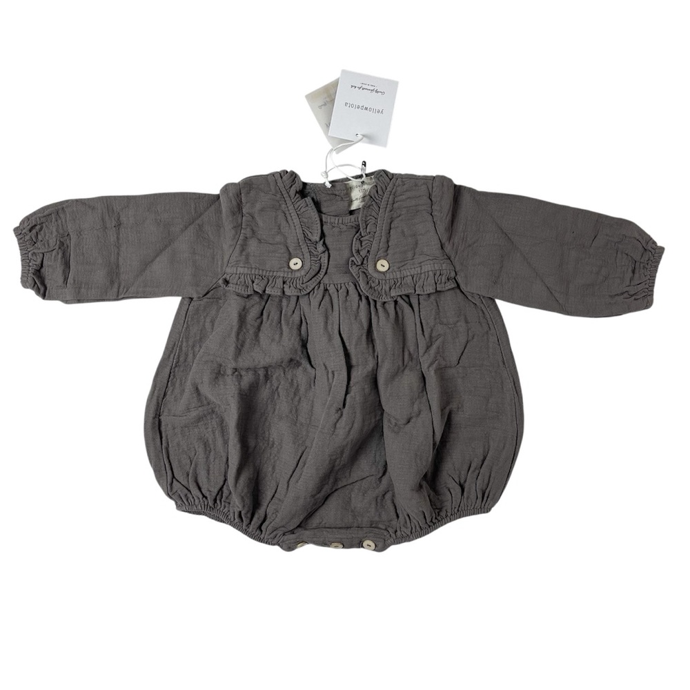 NWT/Boutique Yellow Pelota Girls’ Gray Ruffle Romper in Chestnut 100% Cotton